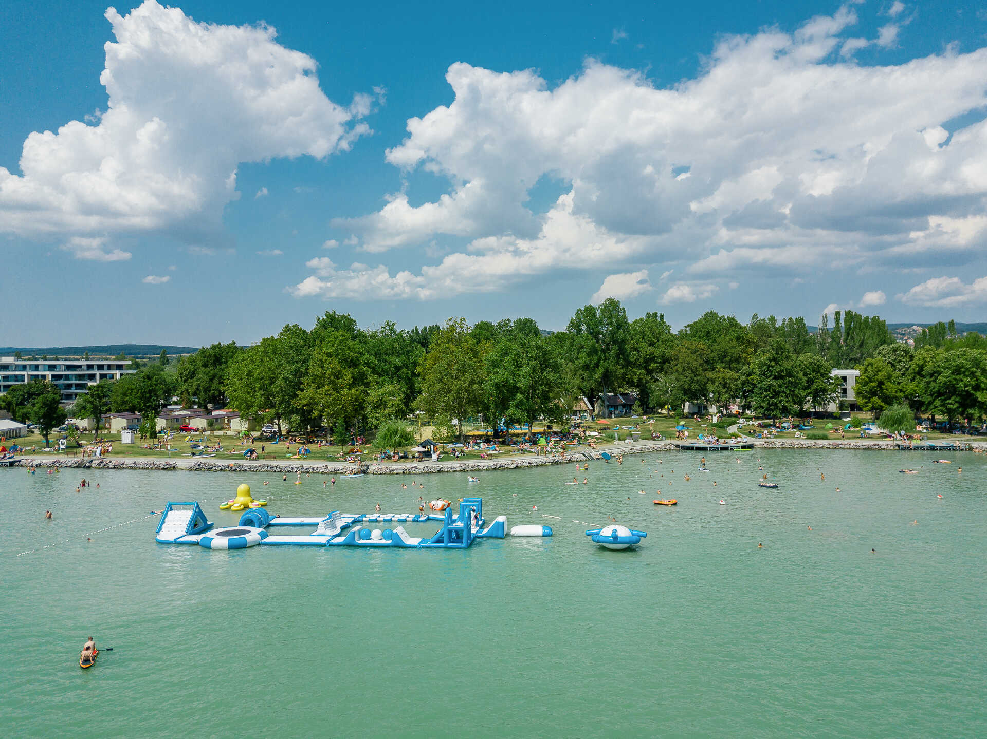 Balatontourist Füred Kemping és Üdülőfalu (1)